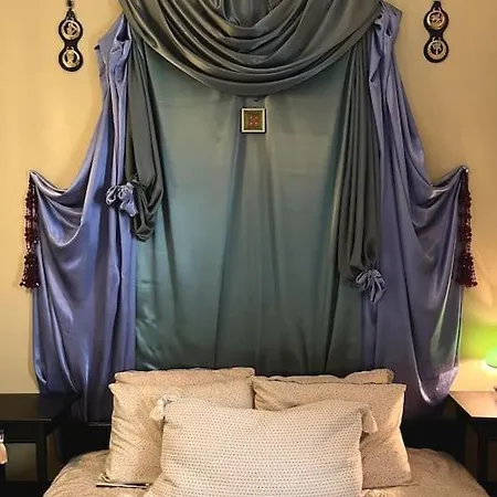 Апартаменти Old Town Art Maria Frou-frou 101 M2 Рига