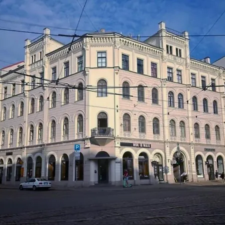 Old Town Art Maria Frou-frou 101 M2