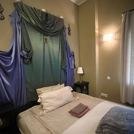 Old Town Art Maria Frou-frou 101 M2 Riga