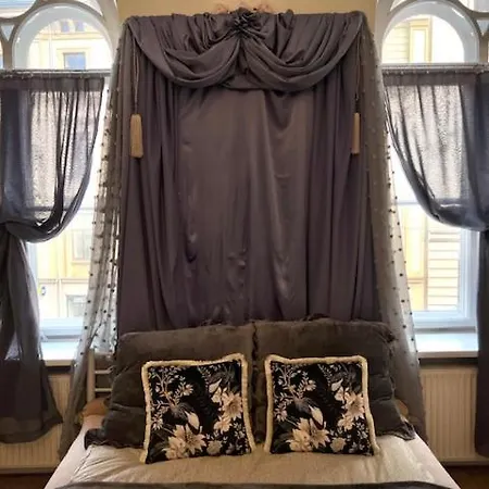 Old Town Art Maria Frou-frou 101 M2 Apartment *