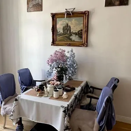Apartment Old Town Art Maria Frou-frou 101 M2 Riga