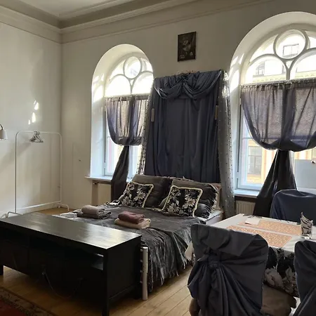 Old Town Art Maria Frou-frou 101 M2 Apartment *