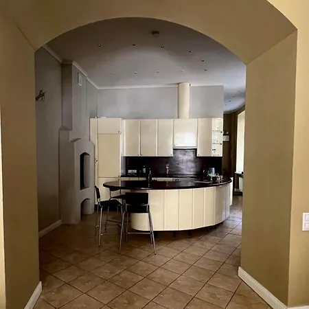 Апартаменти Old Town Art Maria Frou-frou 101 M2 *